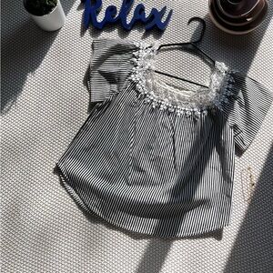 Cute off the shoulders, cropped blouse.